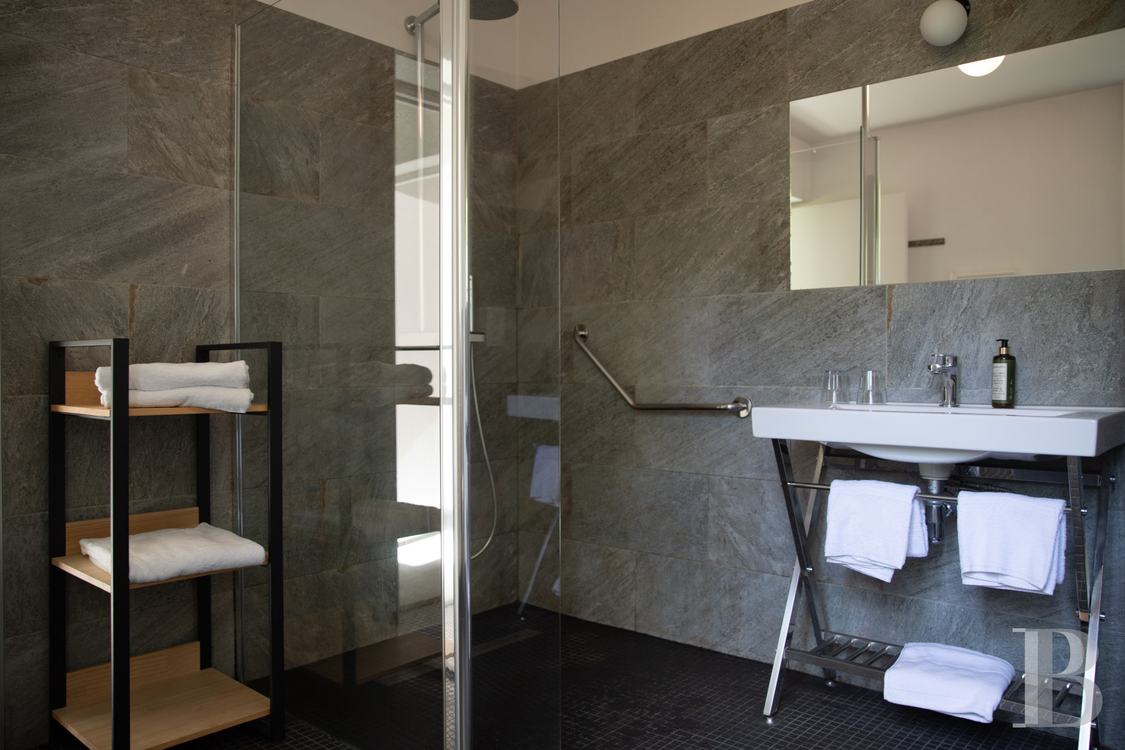 À Giverny, berceau de l’impressionnisme, une ancienne grange dîmière où séjournèrent peintres et artistes  - photo  n°33